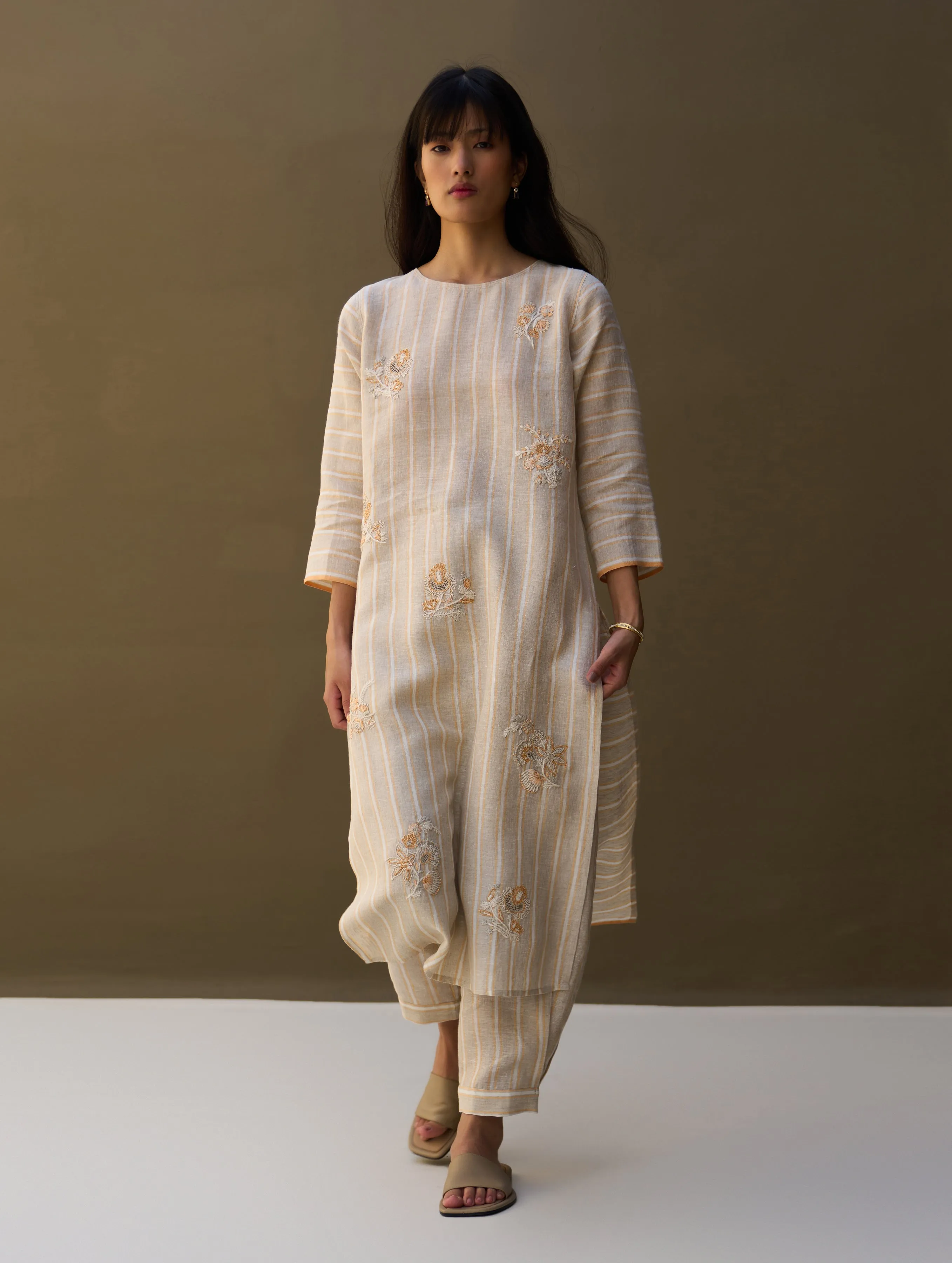 Eiko Striped Linen Kurta Set - Natural