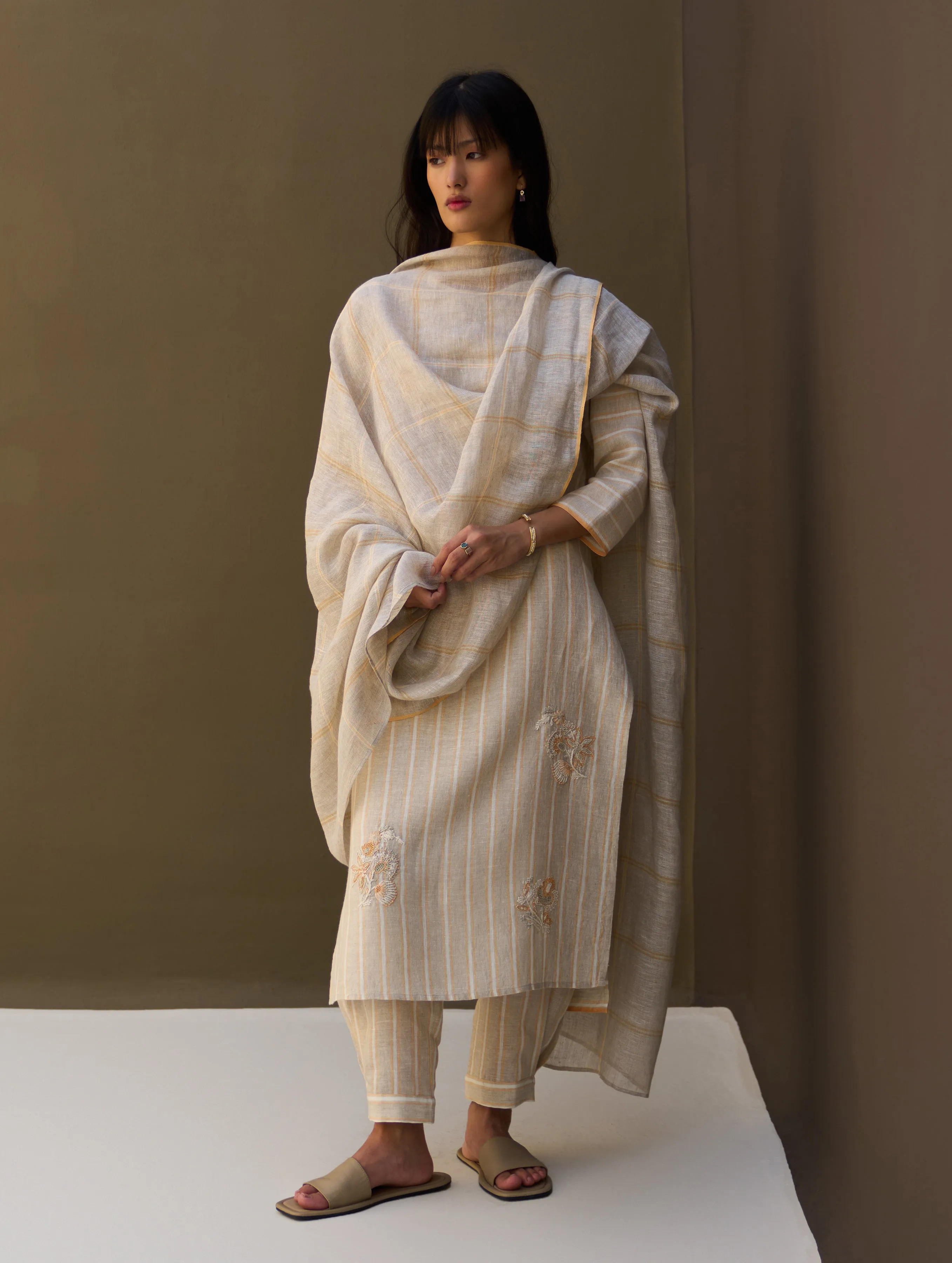 Eiko Striped Linen Kurta Set - Natural